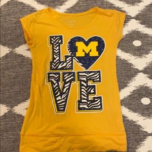 U Of M love shirt